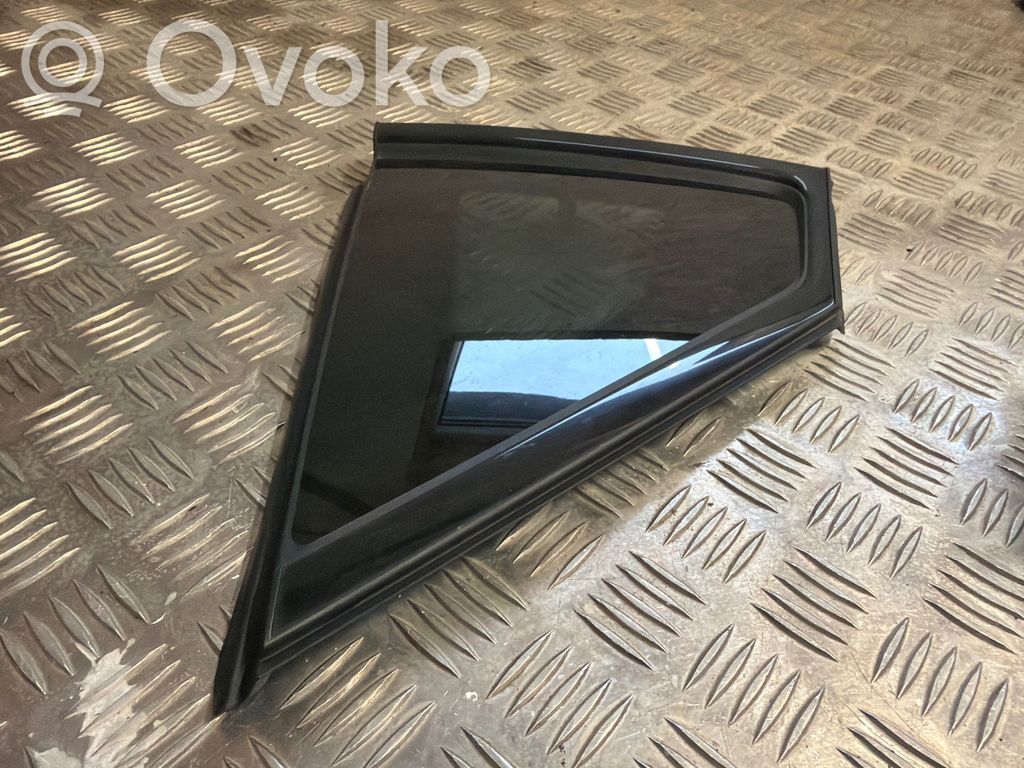 KIA EV6 Szyba karoseryjna tylna 