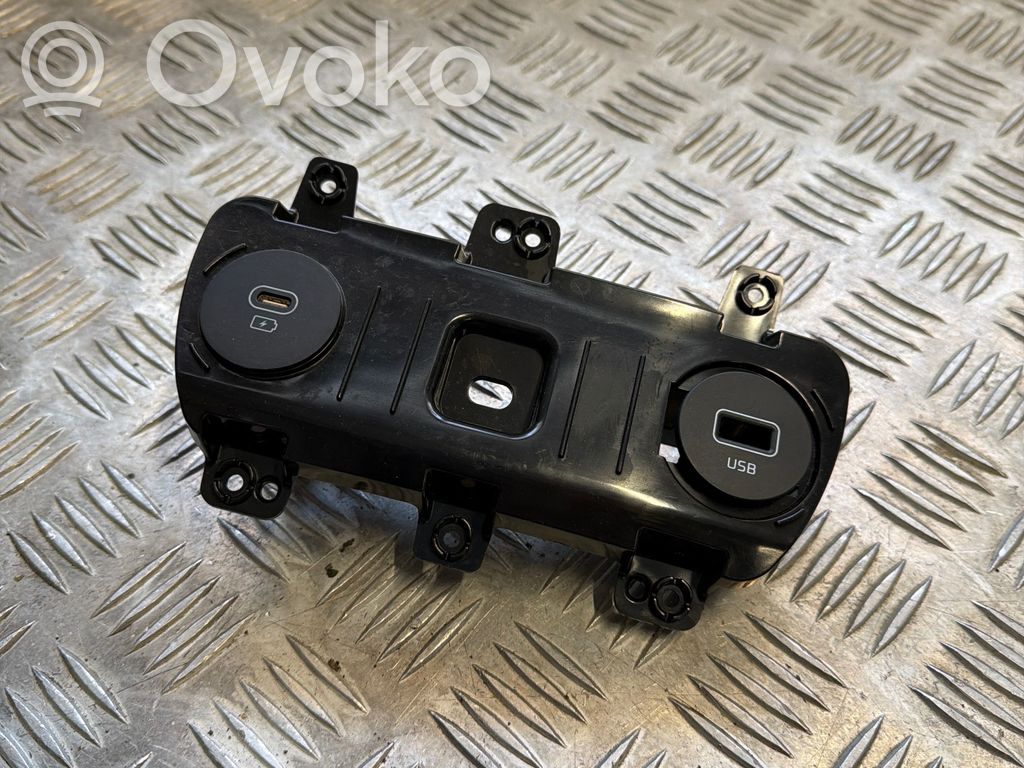 KIA EV6 USB socket connector 