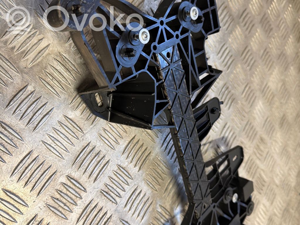 BMW iX Uchwyt / Mocowanie wzmacniacza dźwięku 