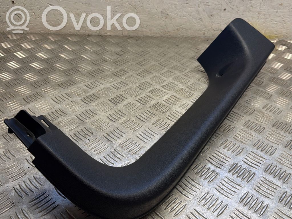 Toyota Proace Tailgate trim 