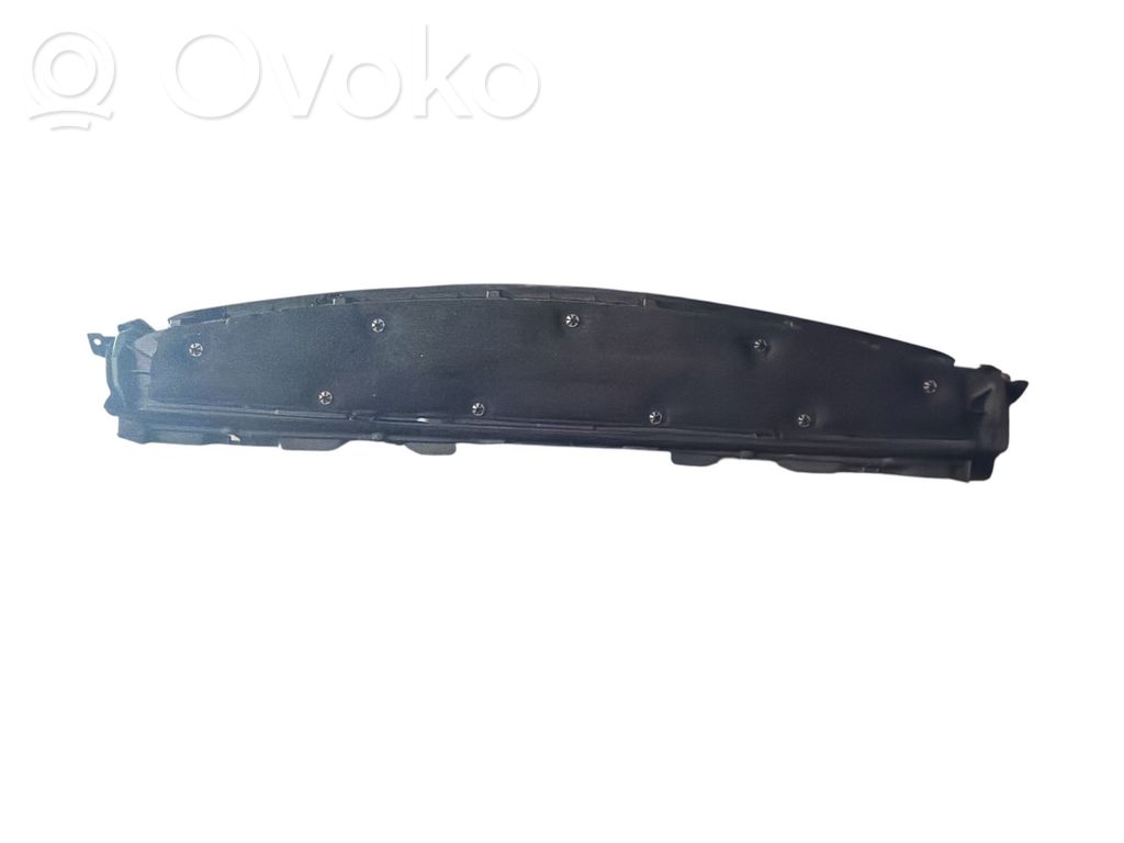 Toyota Proace Kita variklio skyriaus detalė 