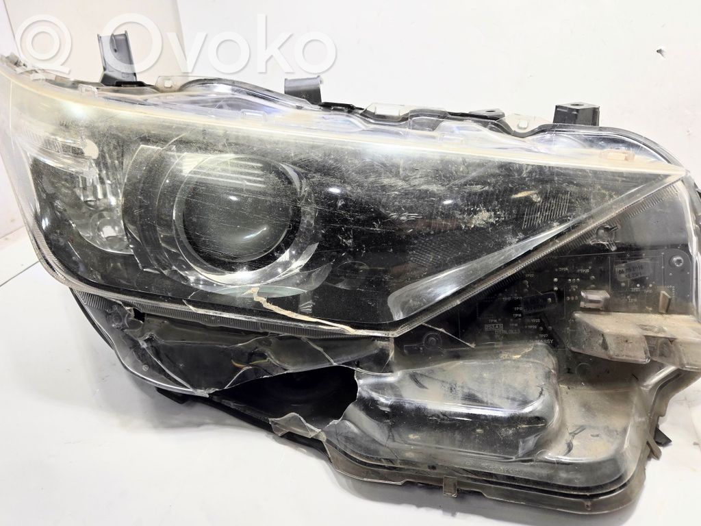 Toyota Auris E180 Scheinwerfer 