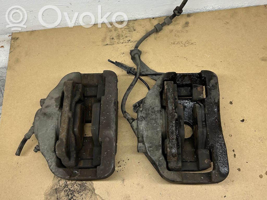 Front brake caliper