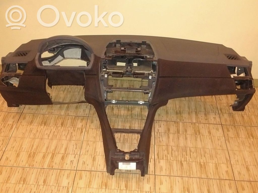 BMW X3 E83 Panelė 