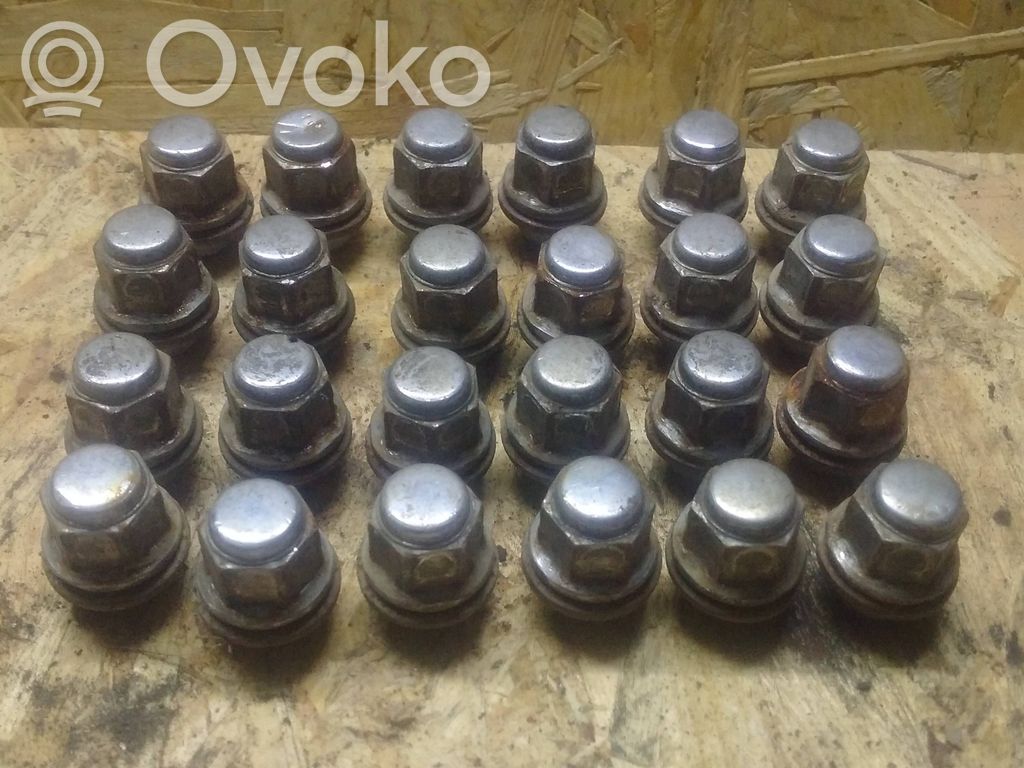 Mutterit/pultit   MR455707,MR418986,MB910169,9008017039,9008494001,9094201033,909420103379,9094201045,9094201083,MB579290,MB579420