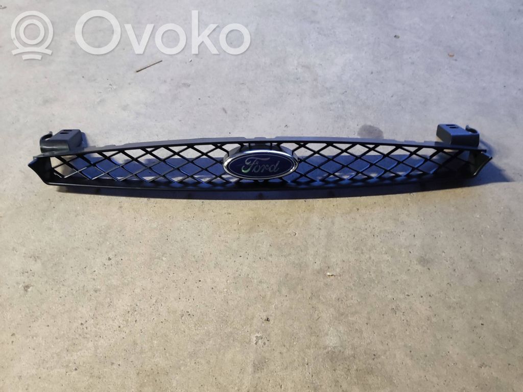 Ford Cougar Front bumper upper radiator grill 