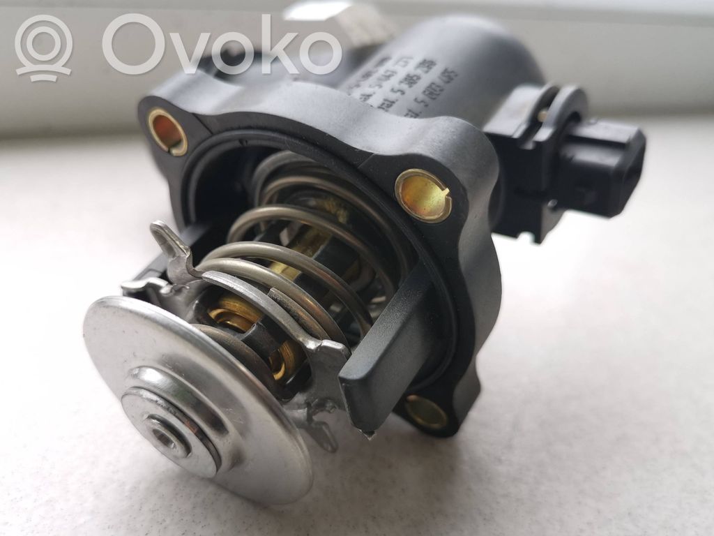 BMW 3 E46 Termostatas/ termostato korpusas 
