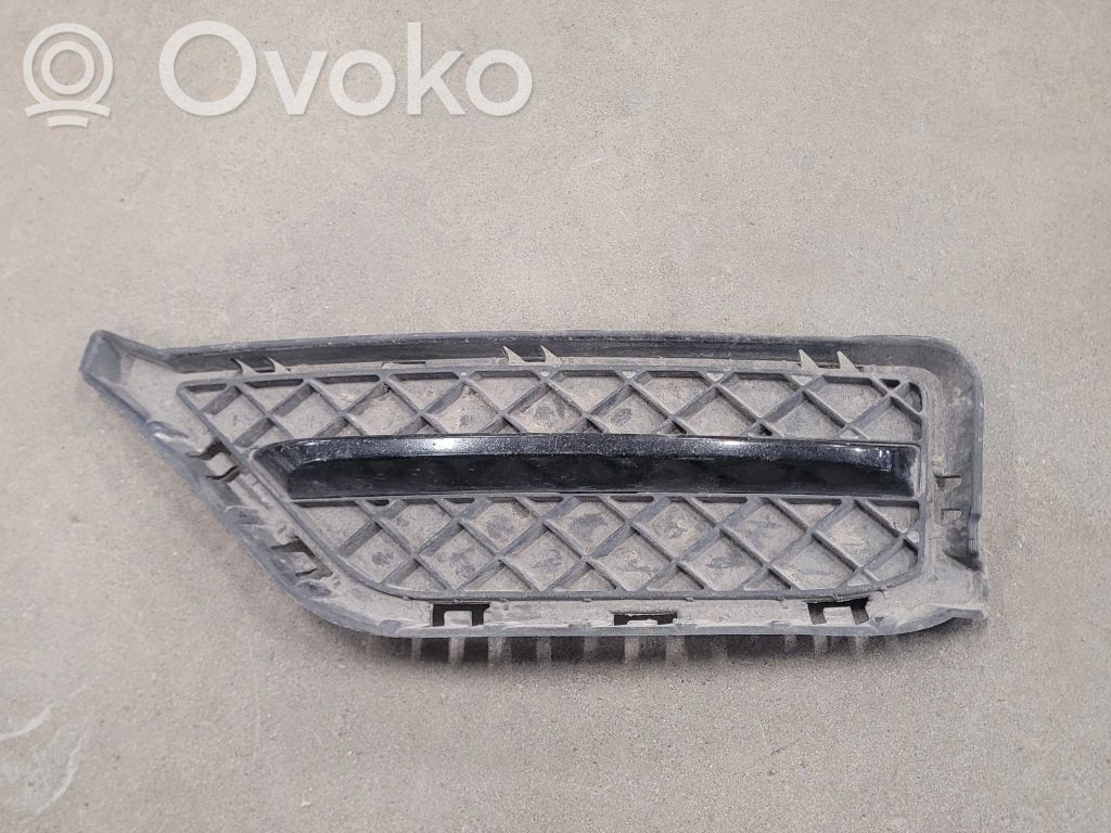 BMW X1 E84 Front bumper lower grill 