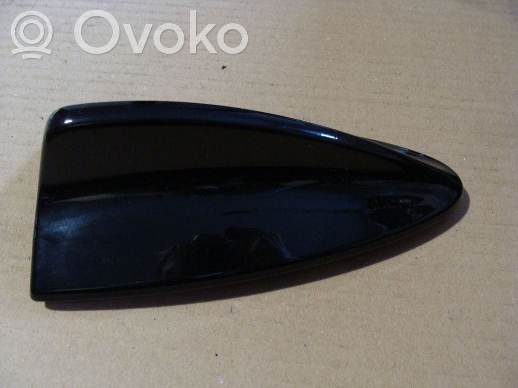 BMW 3 E90 E91 Kattoantennin (GPS) suoja 