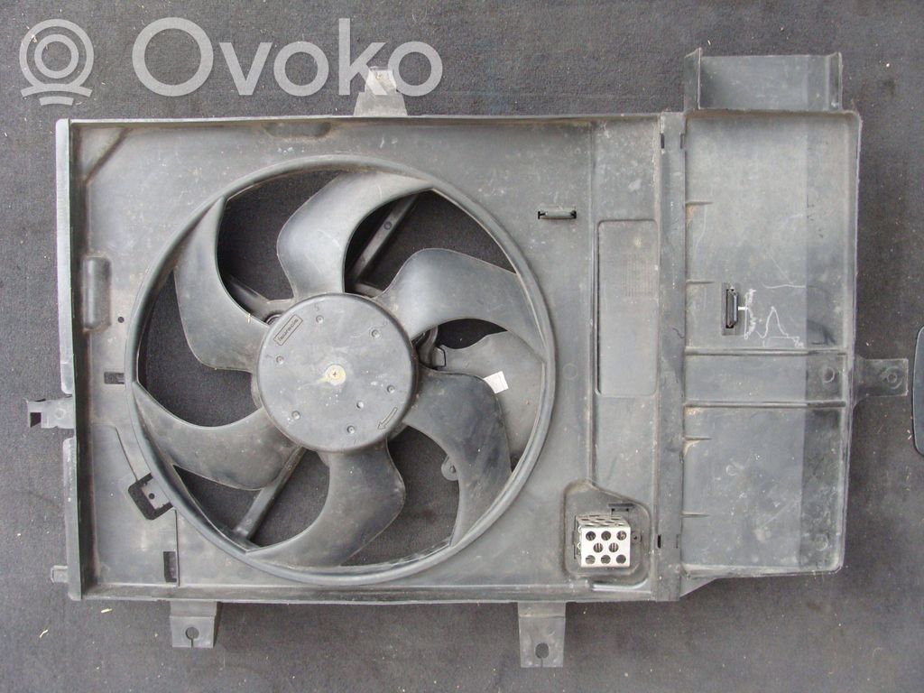 Nissan Micra Elektrinis radiatorių ventiliatorius 