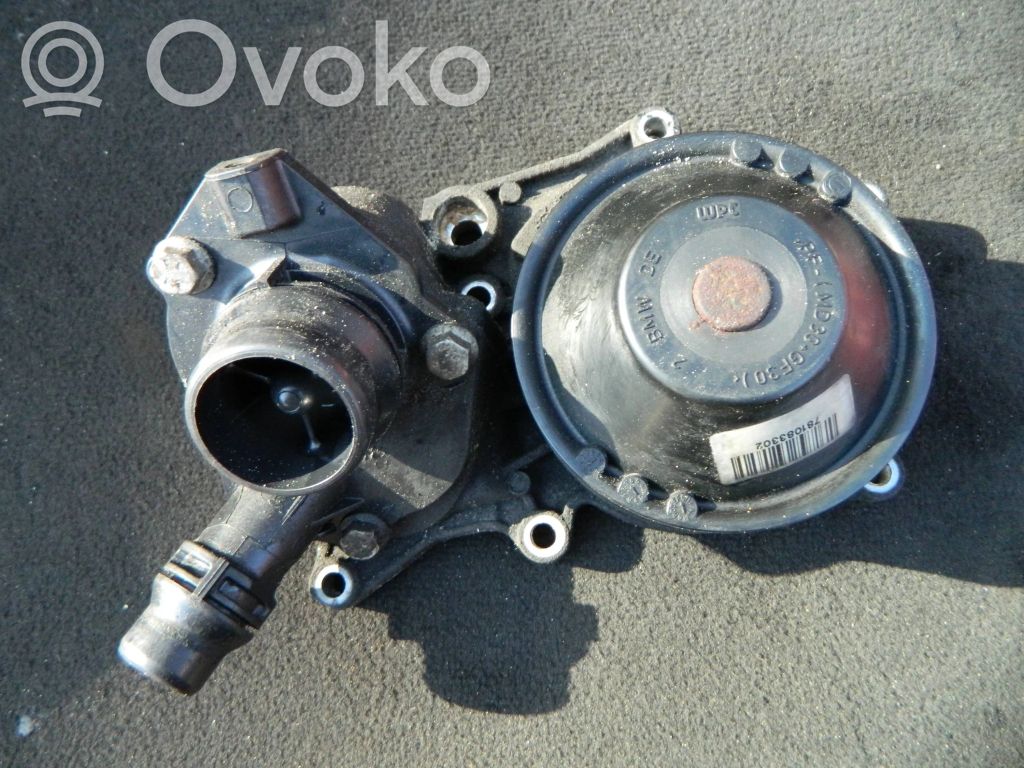 BMW 5 F10 F11 Termostat / Obudowa termostatu 