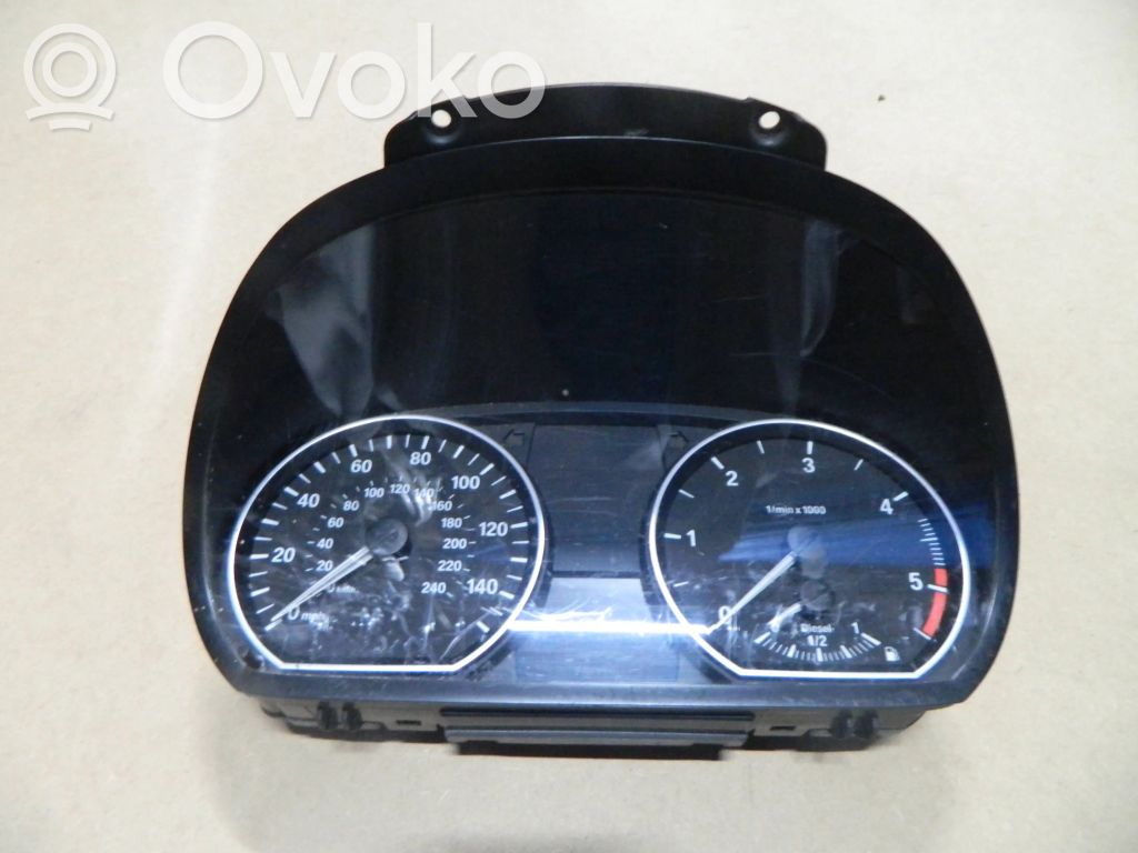 BMW 1 E81 E87 Nopeusmittari (mittaristo) 