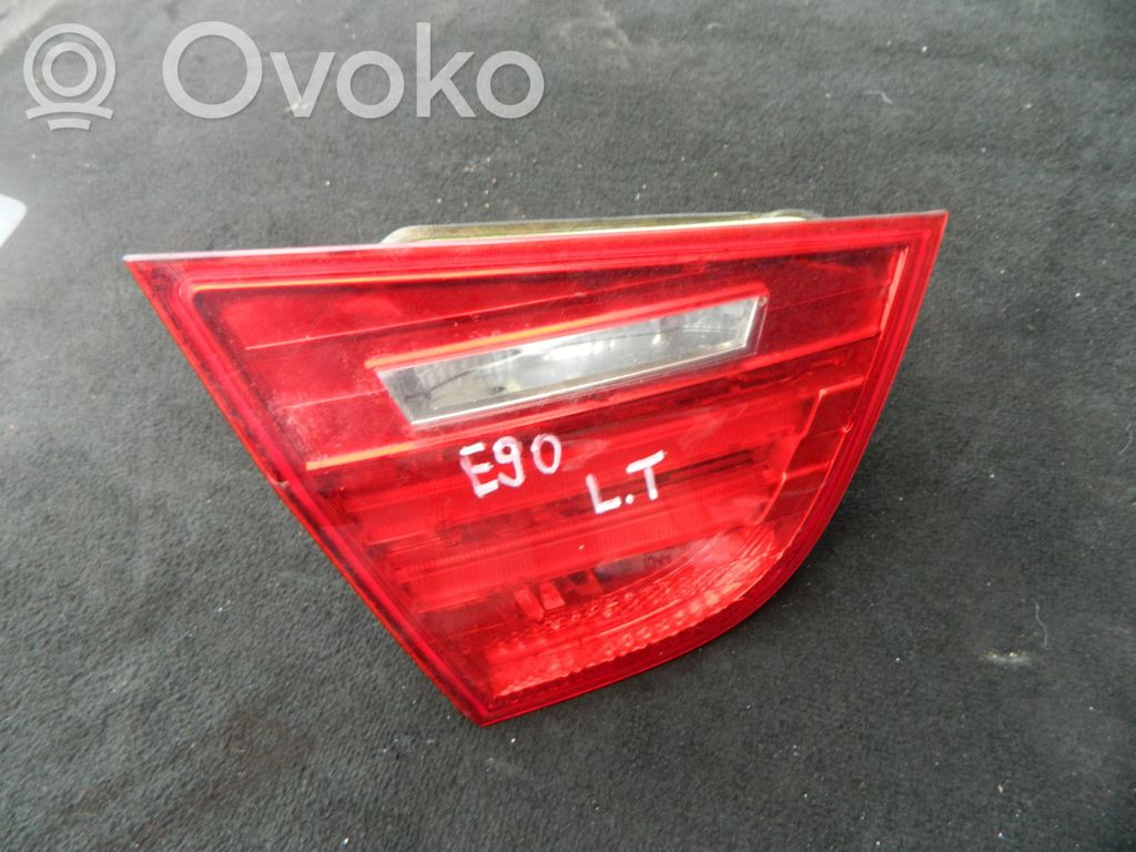 BMW 3 E90 E91 Galinis žibintas dangtyje 
