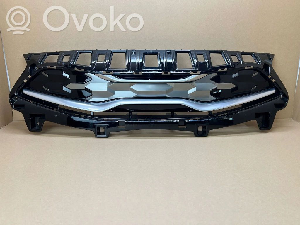KIA Ceed Front bumper upper radiator grill 