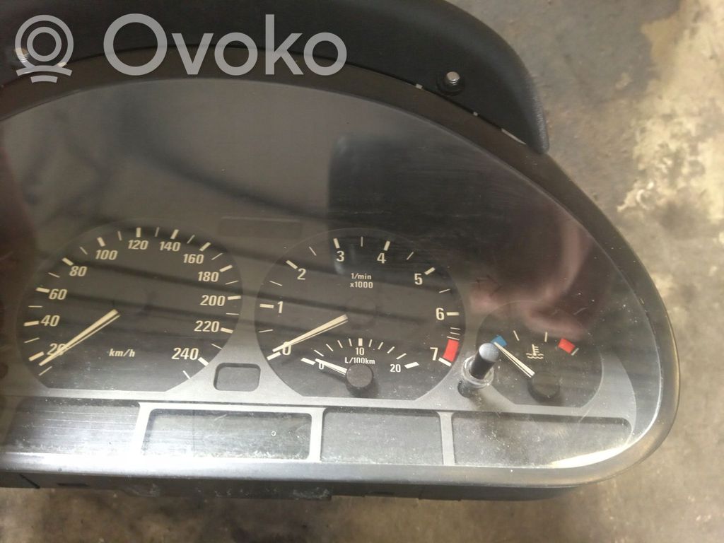 BMW 3 E46 Nopeusmittari (mittaristo) 