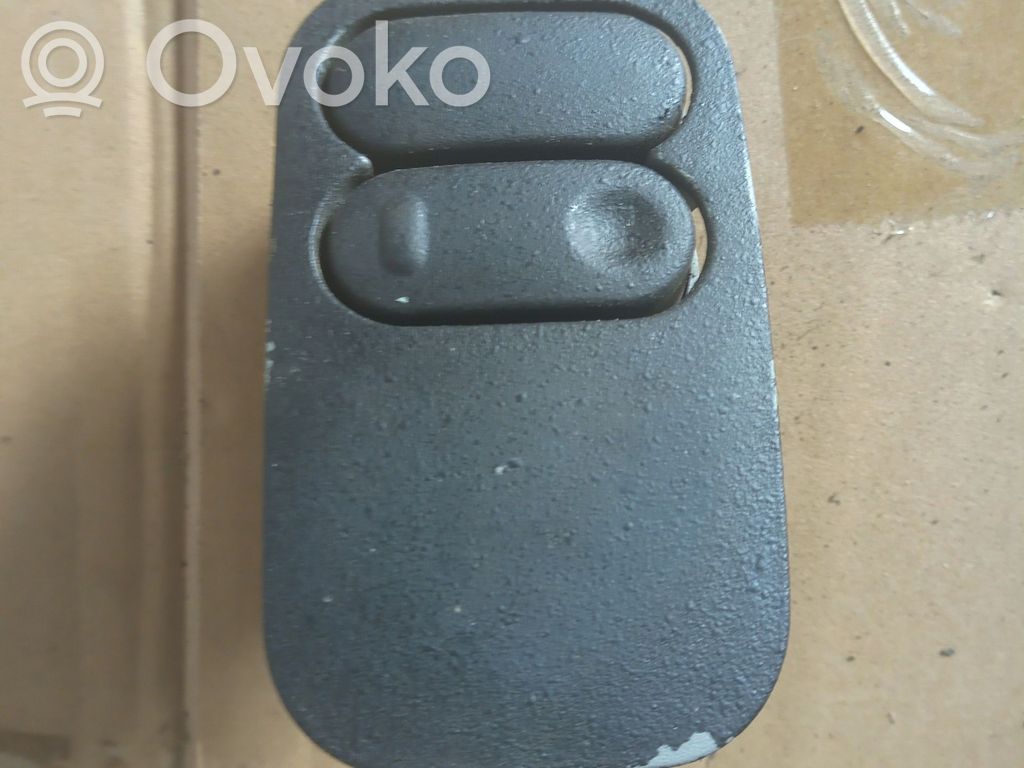 Renault Kangoo I Interruptor de la calefacción de la luna/parabrisas 