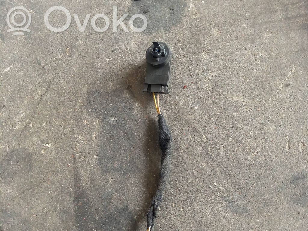 Audi A4 S4 B5 8D Interior temperature sensor 