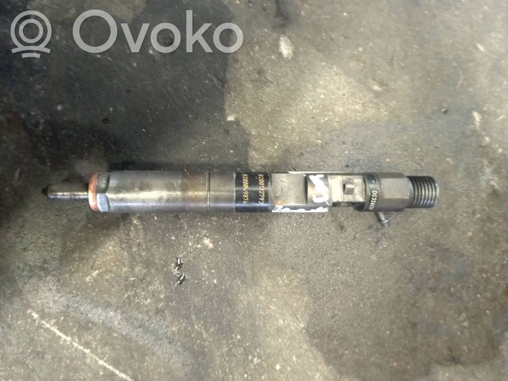 Renault Kangoo I Inyector de combustible 