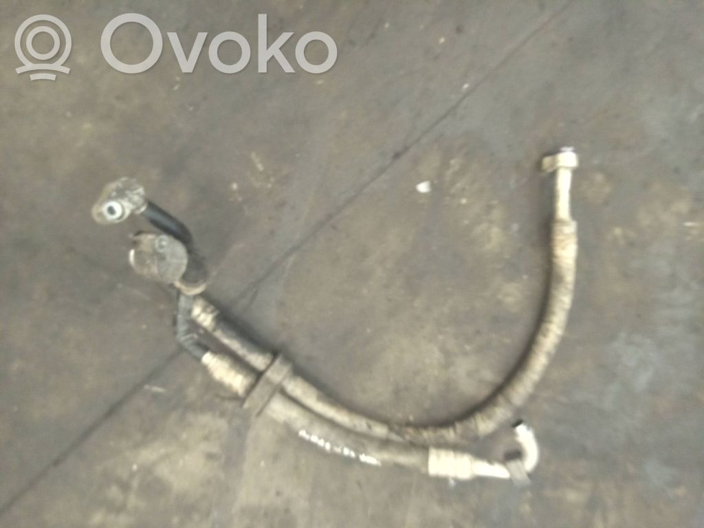 Audi A4 S4 B6 8E 8H Ilmastointilaitteen putki (A/C) 
