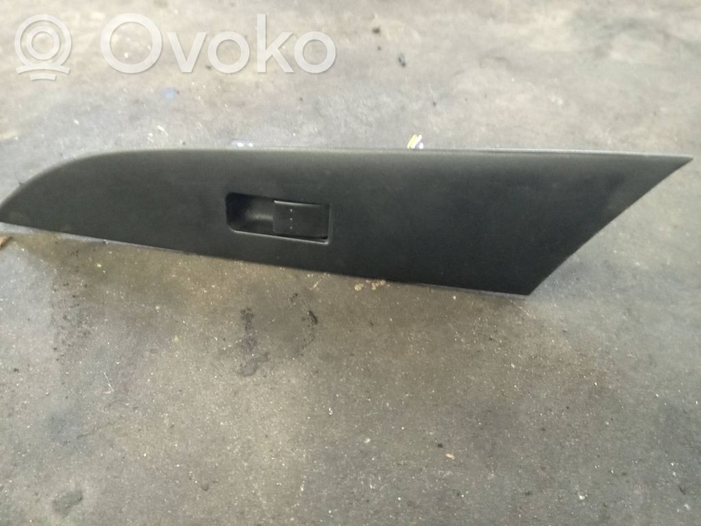 Mazda 3 I Przyciski szyb 