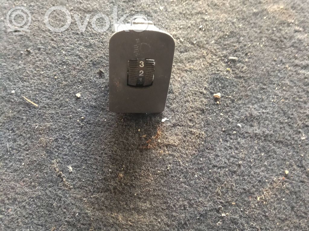 Fiat Ducato Headlight level height control switch 