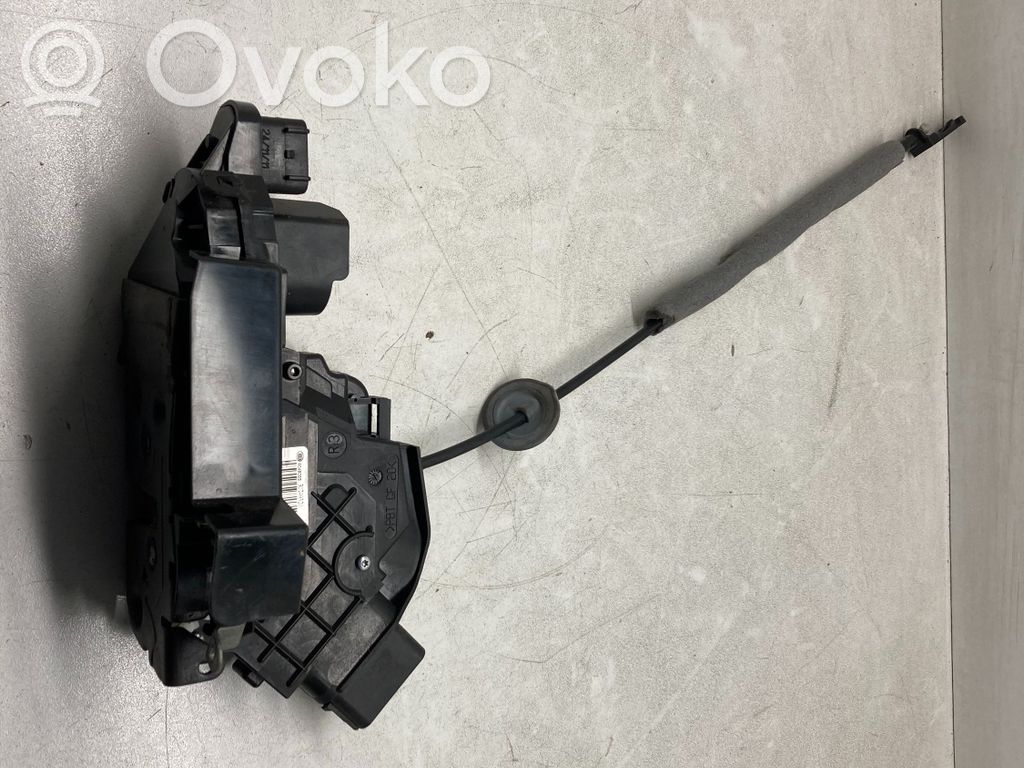 Volvo XC60 Zamek drzwi tylnych 