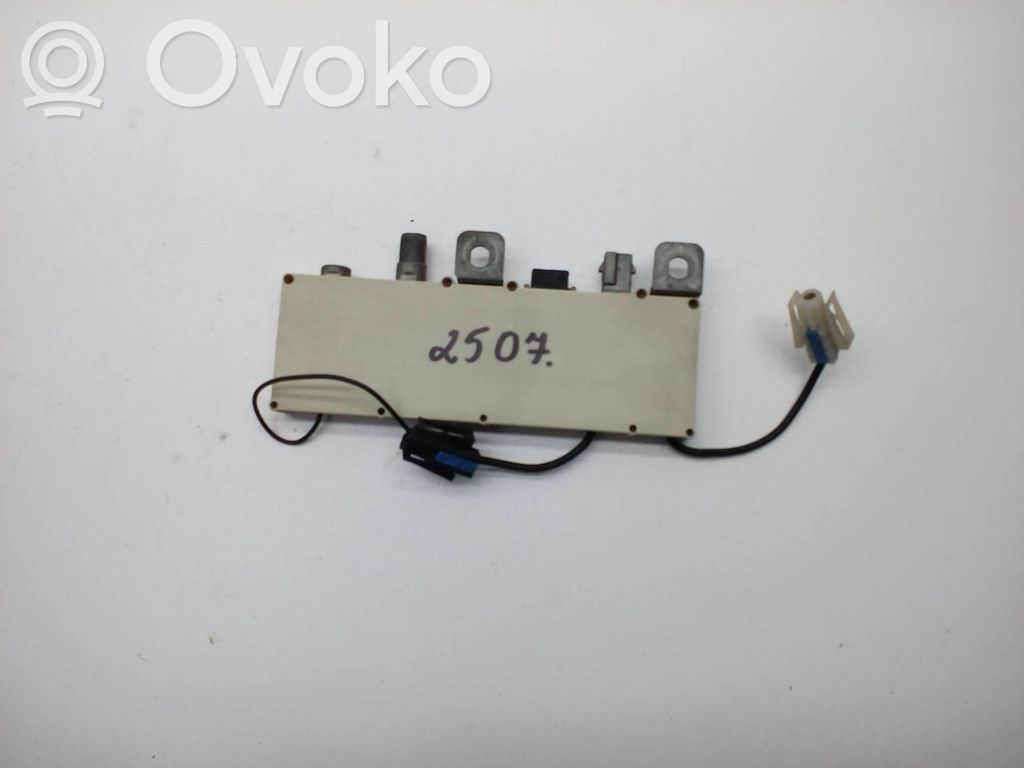 Antenna control unit   838068503