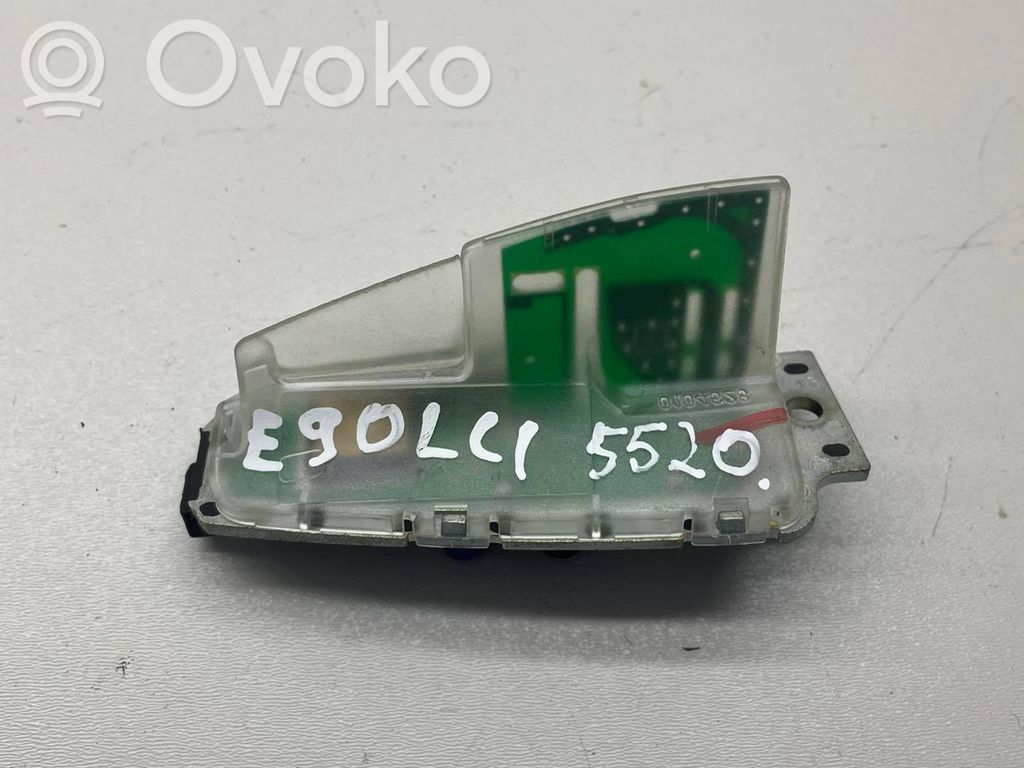 BMW 3 E90 E91 GPS-pystyantenni 
