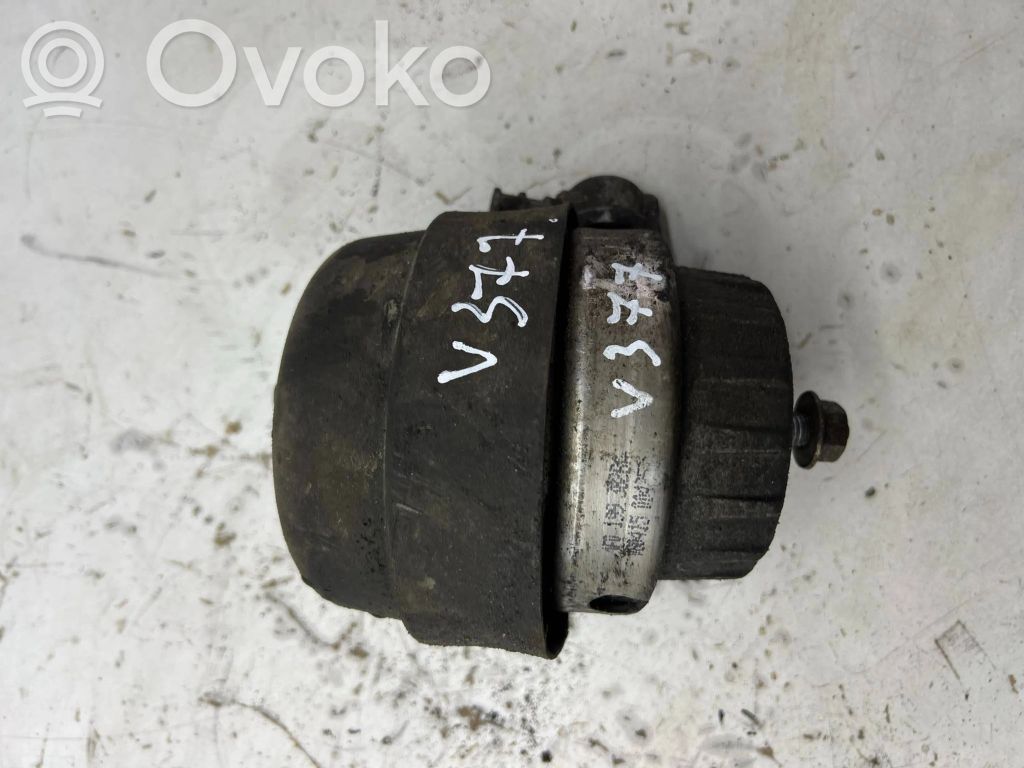 Audi A6 S6 C6 4F Engine mount bracket 