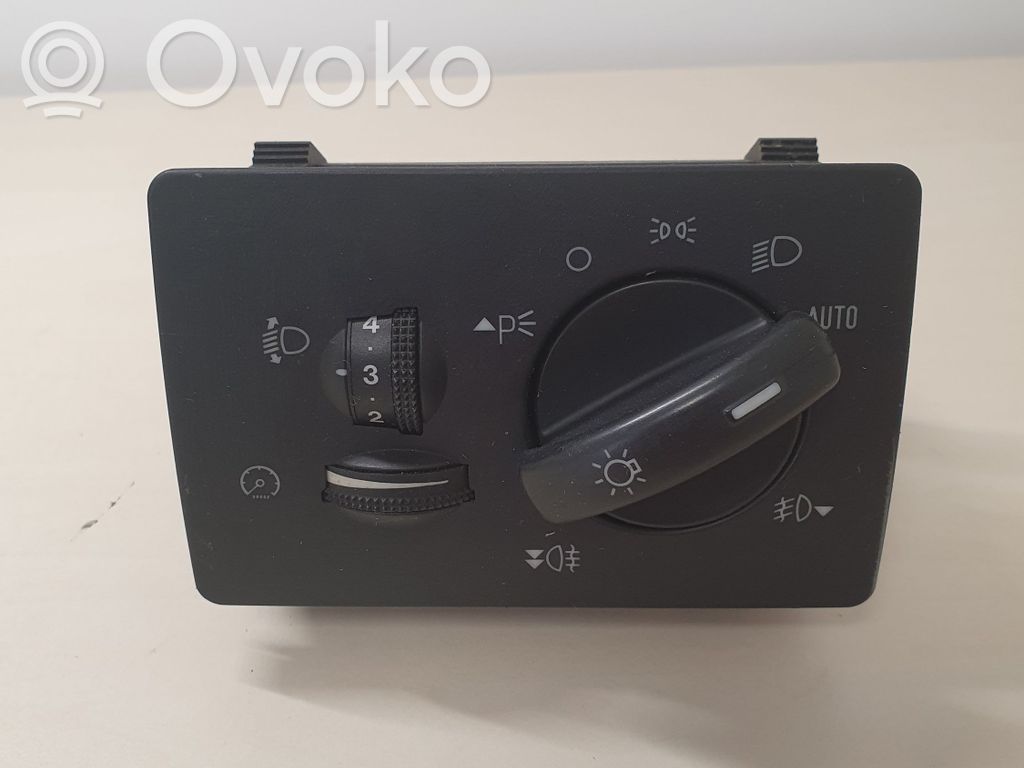 Ford Focus Light switch 