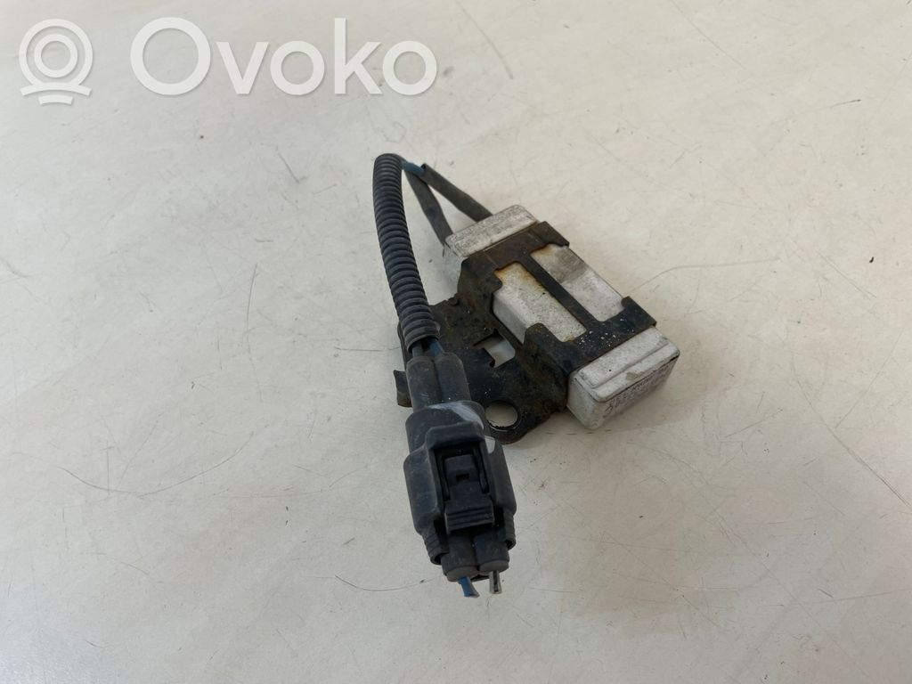Toyota Corolla E120 E130 Coolant fan relay 