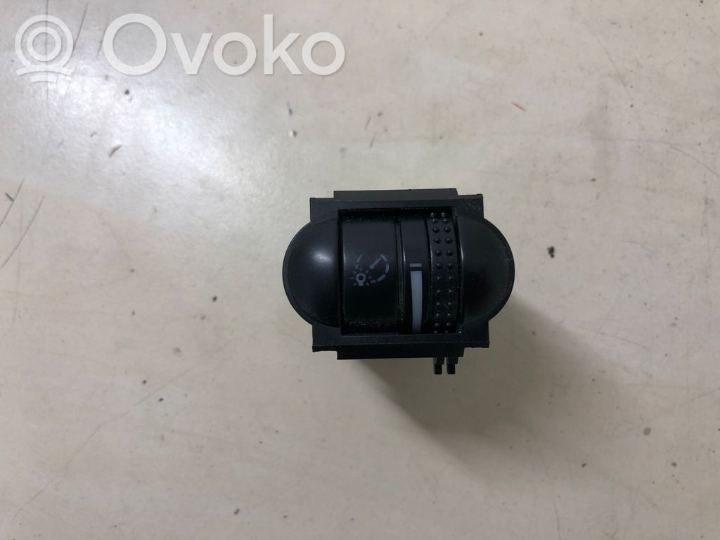 Skoda Superb B5 (3U) Headlight level height control switch 
