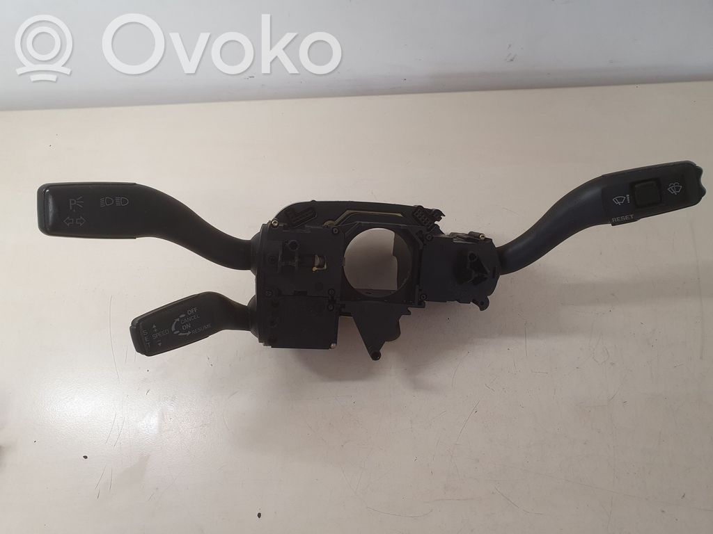Audi A8 S8 D3 4E Wiper turn signal indicator stalk/switch 