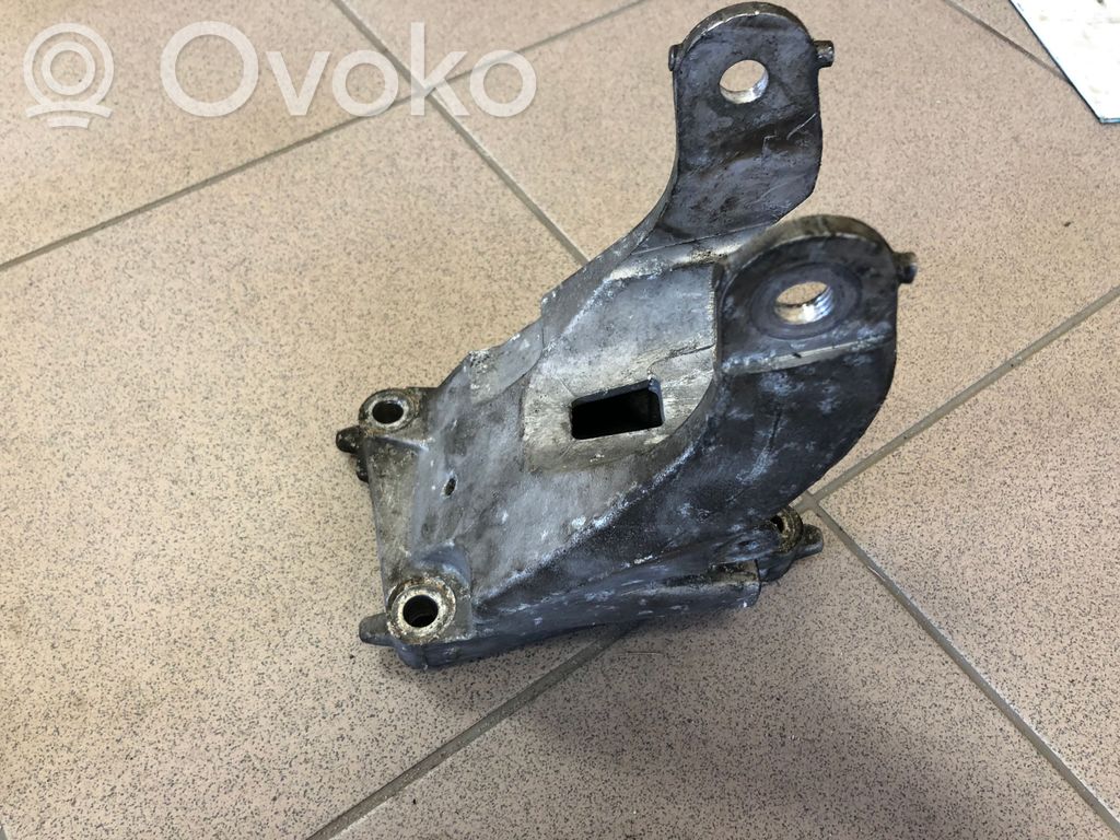 Citroen C5 Gearbox mounting bracket 