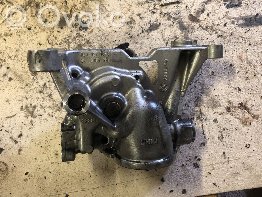 Audi A6 S6 C5 4B Oil pump 