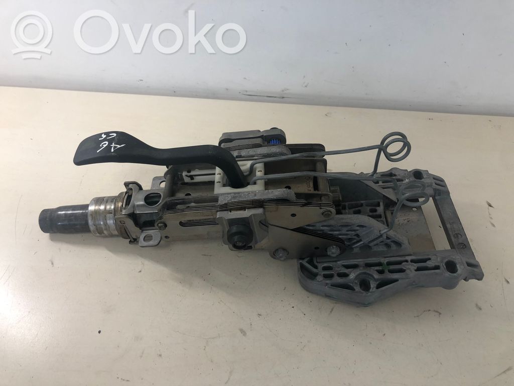 Audi A6 S6 C5 4B Ohjauspyörän akseli 