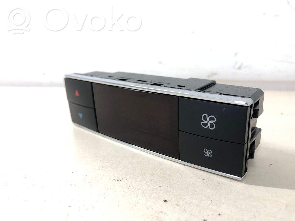 Mercedes-Benz CLS C218 X218 Climate control unit 