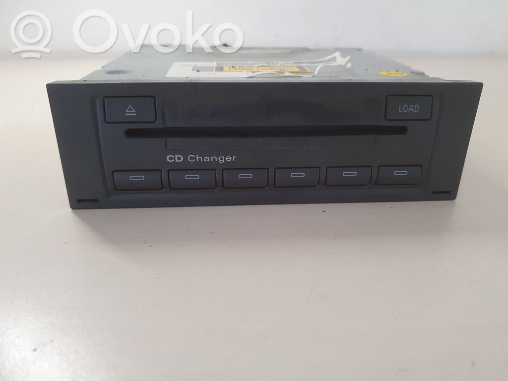Audi A4 S4 B7 8E 8H CD/DVD changer 