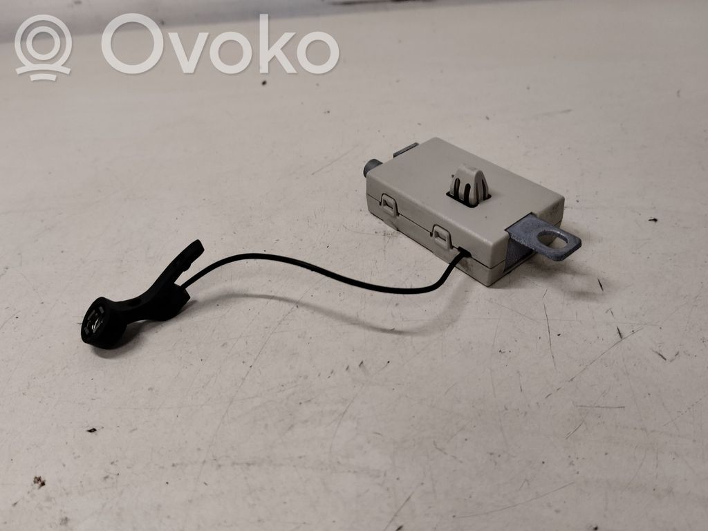Volvo C30 Aerial antenna amplifier 