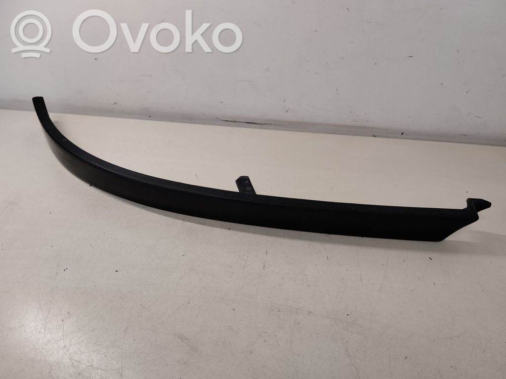 Priekšējā luktura dekoratīvā apdare   4D0853207C