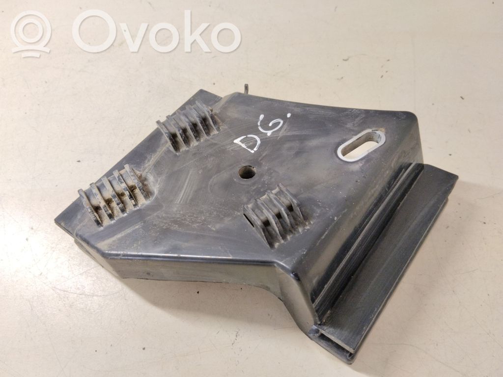 Audi A8 S8 D2 4D Rear bumper mounting bracket 