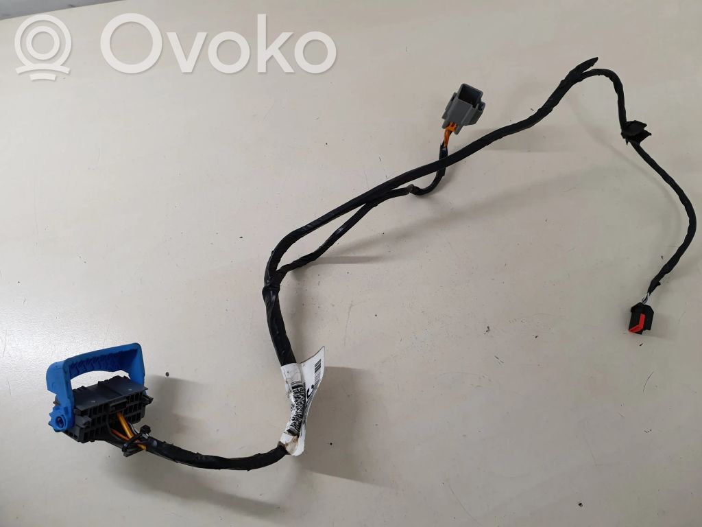 Ford C-MAX I AUX in-socket connector 