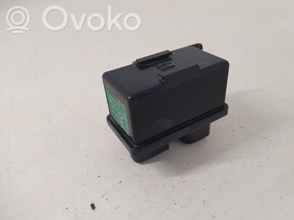 Subaru Outback Window wiper relay 