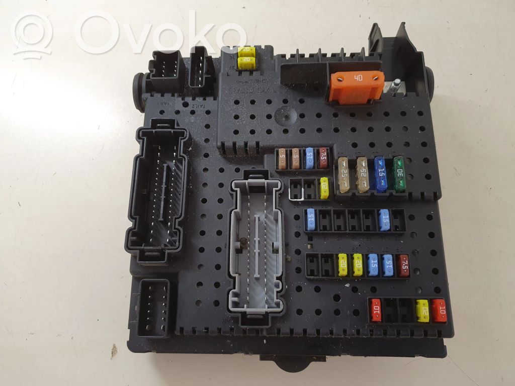 Volvo V70 Fuse module 