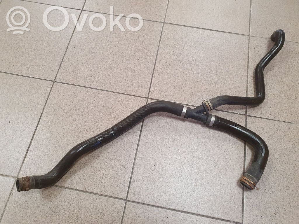 Ford Transit Custom Caurulīte (-es) / šļūtene (-es) 