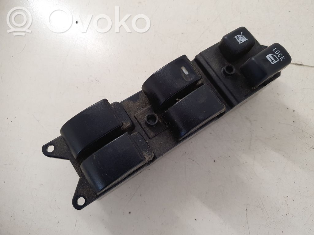 Mitsubishi Lancer VIII Electric window control switch 