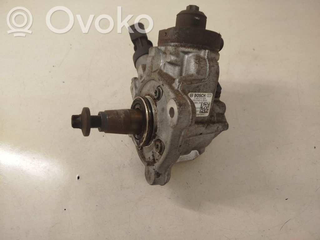 BMW 3 E90 E91 Fuel injection high pressure pump 