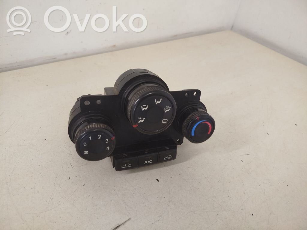 KIA Carens I Climate control unit 