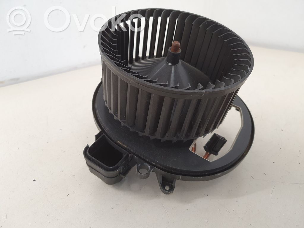 BMW 3 F30 F35 F31 Pečiuko ventiliatorius/ putikas 