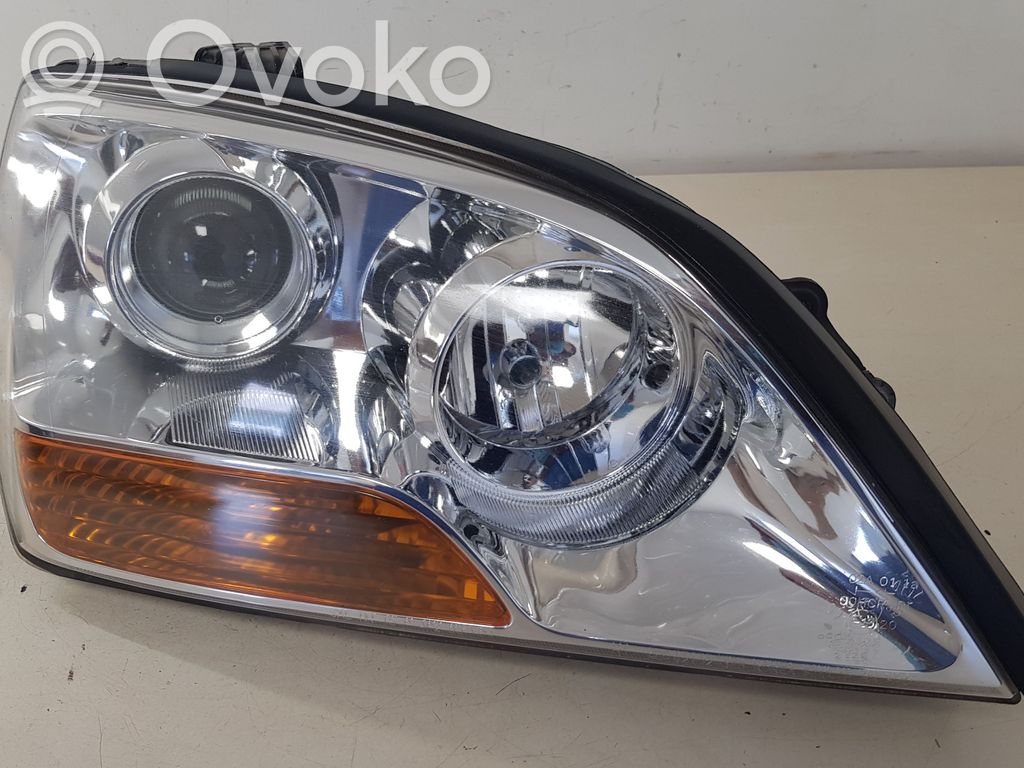 KIA Sorento Headlight/headlamp 